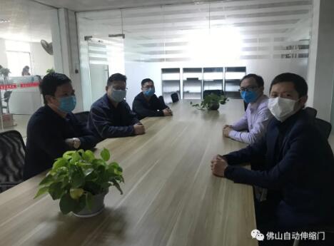 協(xié)會秘書處走訪建業(yè)門業(yè)
