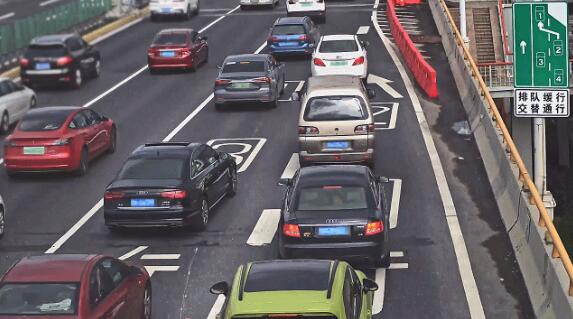 交替通行場景化應(yīng)用 避免事故緩解擁堵