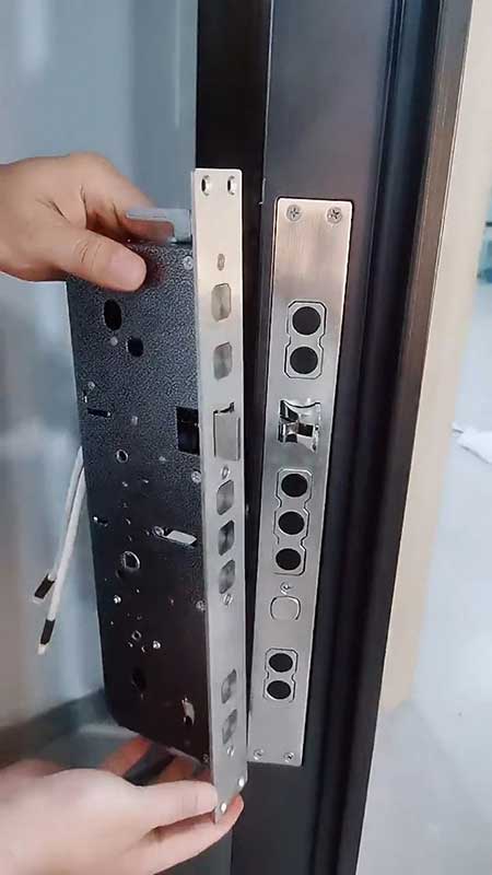 鎖體及天地鉤安裝