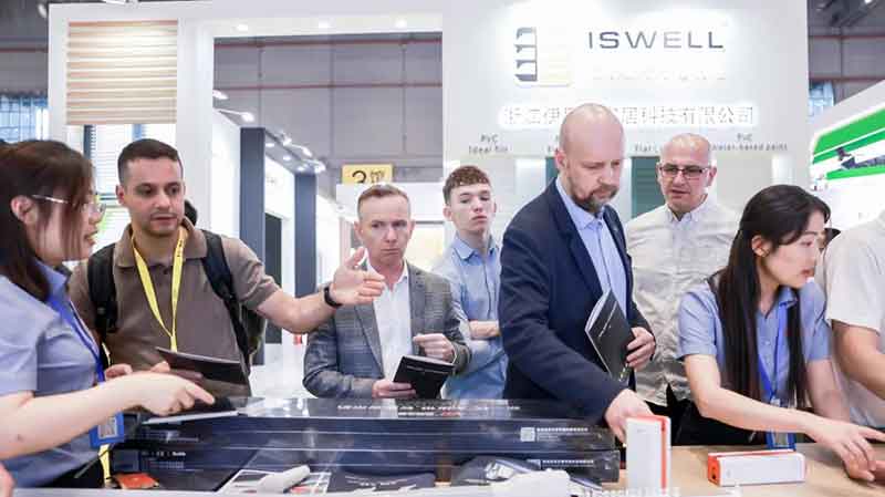 特邀來(lái)自歐美超過(guò)12個(gè)國(guó)家及地區(qū)的強(qiáng)大買家團(tuán)組團(tuán)觀展