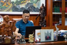 熱烈祝賀金建業(yè)公司新園區(qū)一期順利封頂!