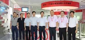 新鄭市兩位副市長帶隊考察深圳道爾智控總部