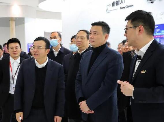 衢州市委副書記、市長(zhǎng)湯飛帆率衢州黨政代表團(tuán)蒞臨大華考察