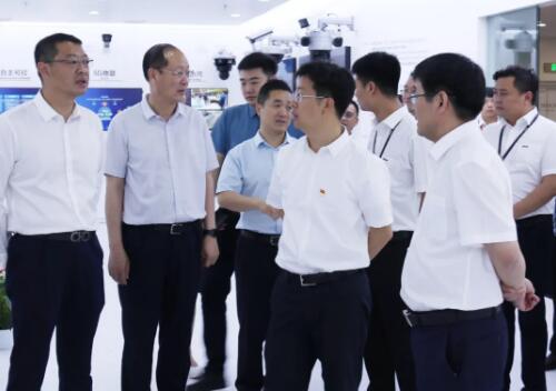 鄭州市委常委、組織部長呂挺琳一行參觀考察河南大華智聯(lián)