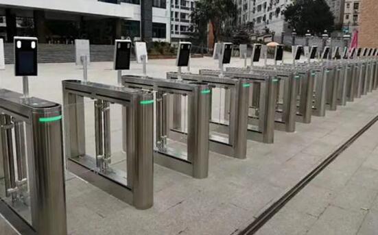 智能通道閘責(zé)任重大，少不了日常維護(hù)