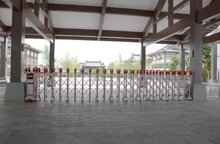 當鋁合金伸縮門出現(xiàn)故障時，該怎么辦？