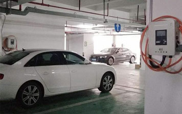 汽車充電樁