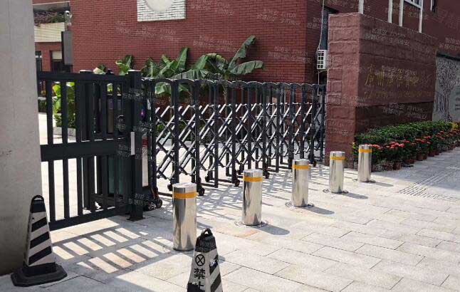 廣州廣雅學校升降柱案例 - 中出網-智能出入口與停車充電門戶