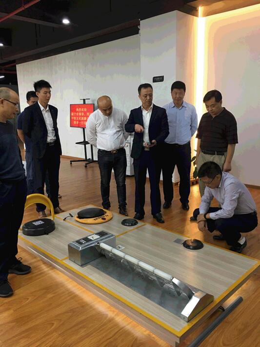 四川中恒文化旅游公司蒞臨廣州科馬電子有限公司考察指導(dǎo)