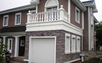 家庭車(chē)庫(kù)門(mén)