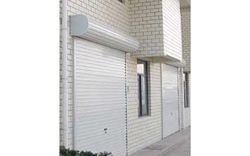 車(chē)庫(kù)門(mén)