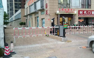 廣東肇慶四會珠影廣場車牌識別系統(tǒng)案例 - 中出網(wǎng)-智能出入口與停車充電門戶