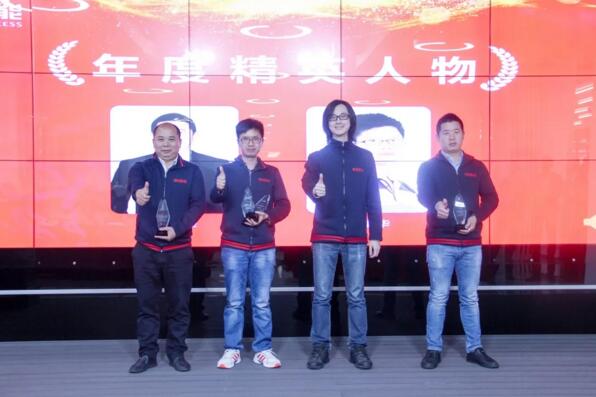 年度精英人物：王炎華、萬清華