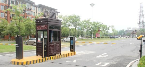 景區(qū)停車場入口