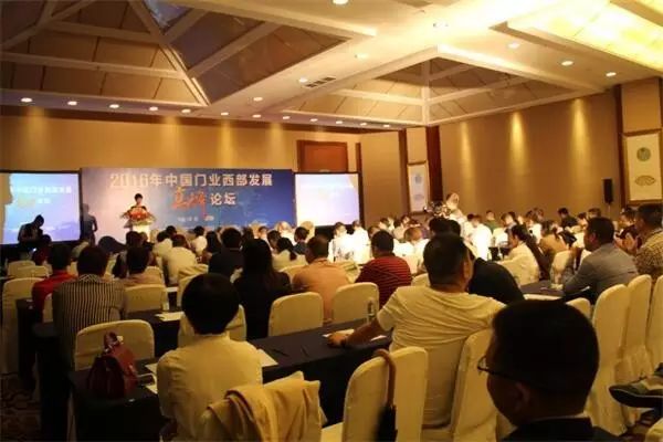 山東銳澤榮獲行業(yè)自動(dòng)門(mén)類(lèi)制造及安裝兩項(xiàng)二級(jí)企業(yè)資質(zhì)