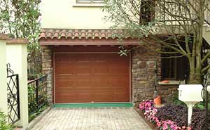 北京東方夏威夷花園車庫(kù)門案例 - 中出網(wǎng)-智能出入口與停車充電門戶