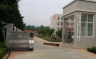 云南紅河州支隊第二大隊伸縮門工程案例