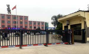 分段平移門-登封市石道鄉(xiāng)初級中學