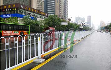 熱鍍鋅靜電噴涂京式護欄