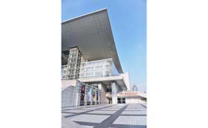 上海大劇院自動門案例