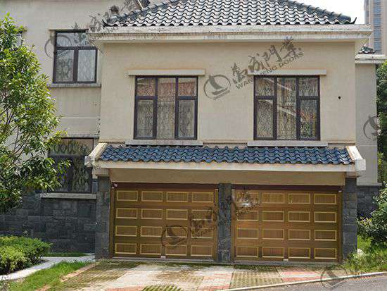 實(shí)木鋁合金車庫(kù)門