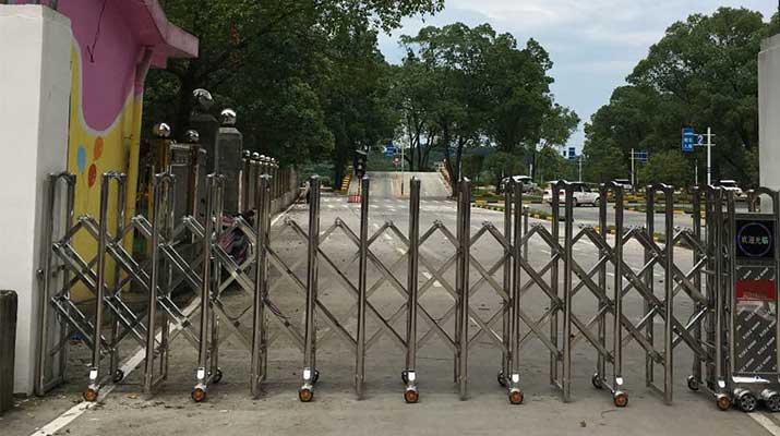 湖南常德伸縮門案例 - 中出網-智能出入口與停車充電門戶