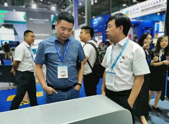 客戶對于互鎖門先進的安全防范作用表現(xiàn)出濃厚興趣