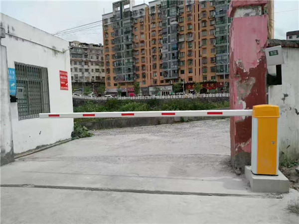 五峰中小學教研中心道閘案例 - 中出網(wǎng)-智能出入口與停車充電門戶