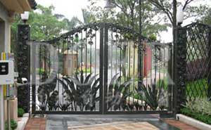 菊城建華花園平開門機(jī)安裝