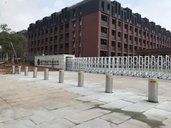 南京外國(guó)語(yǔ)學(xué)校