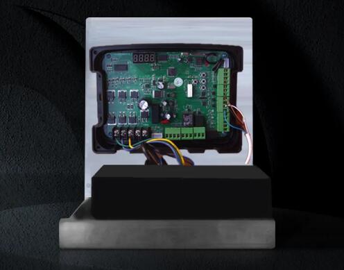 可外接儲(chǔ)備電源，實(shí)現(xiàn)斷電時(shí)自動(dòng)起桿，應(yīng)對(duì)火災(zāi)斷電等突發(fā)情況