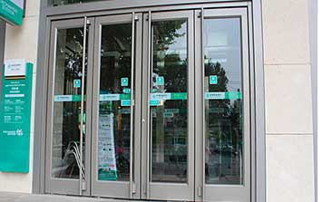 氟碳噴涂肯德基門（型材門）