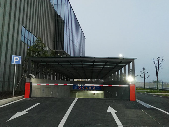 中國(guó)化學(xué)工程第六建設(shè)有限公司停車(chē)場(chǎng)系統(tǒng)案例 - 中出網(wǎng)-智能出入口與停車(chē)充電門(mén)戶