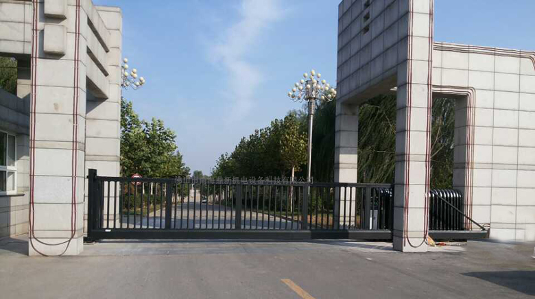 河北省朔黃鐵路車輛公司對(duì)南北德信懸浮門的高度評(píng)價(jià)