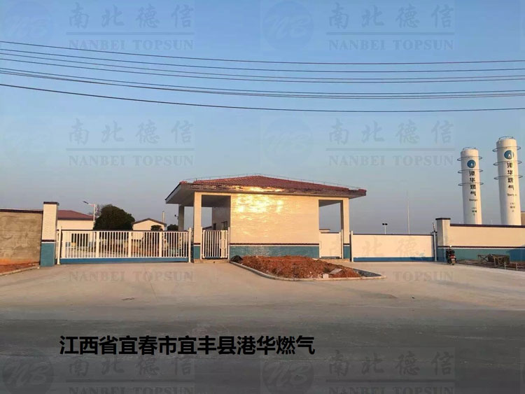 江西省宜春市宜豐縣港華燃氣818系列智能無軌懸浮門案例 - 中出網(wǎng)-智能出入口與停車充電門戶