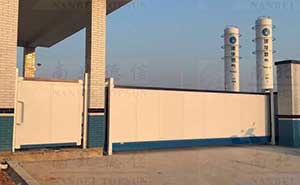 江西省宜春市宜豐縣港華燃氣全封板智能無軌懸浮門案例 - 中出網(wǎng)-智能出入口與停車充電門戶