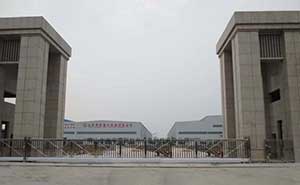 廣泓重工設(shè)備有限公司智能無軌懸浮門工程案例 - 中出網(wǎng)-智能出入口與停車充電門戶