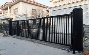 天津紅頂花園別墅智能無軌懸浮門工程案例 - 中出網(wǎng)-智能出入口與停車充電門戶