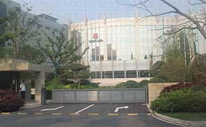 佑康集團(tuán)智能安全伸縮平移門工程案例 - 中出網(wǎng)-智能出入口與停車充電門戶