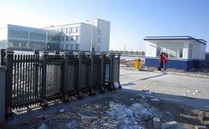 大慶市慶然天然氣有限公司伸縮門案例