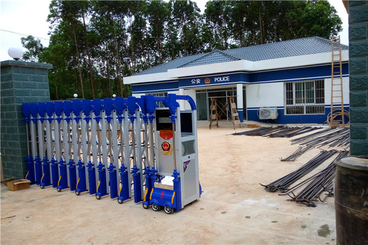 廣西高鐵派出所電動(dòng)伸縮門案例 - 中出網(wǎng)-智能出入口與停車充電門戶