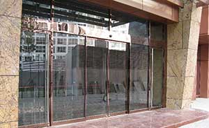 玻璃感應(yīng)門(mén)