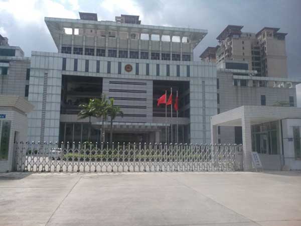 肇慶市人民防空辦公室電動(dòng)伸縮門(mén)案例 - 中出網(wǎng)-智能出入口與停車(chē)充電門(mén)戶(hù)