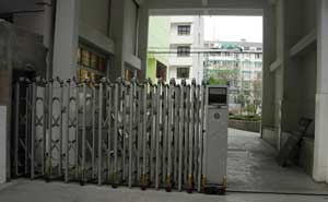 麗水市中山小學(xué)伸縮門案例