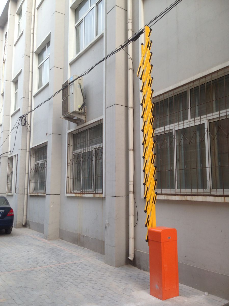 文明里道閘案例 - 中出網(wǎng)-智能出入口與停車充電門戶