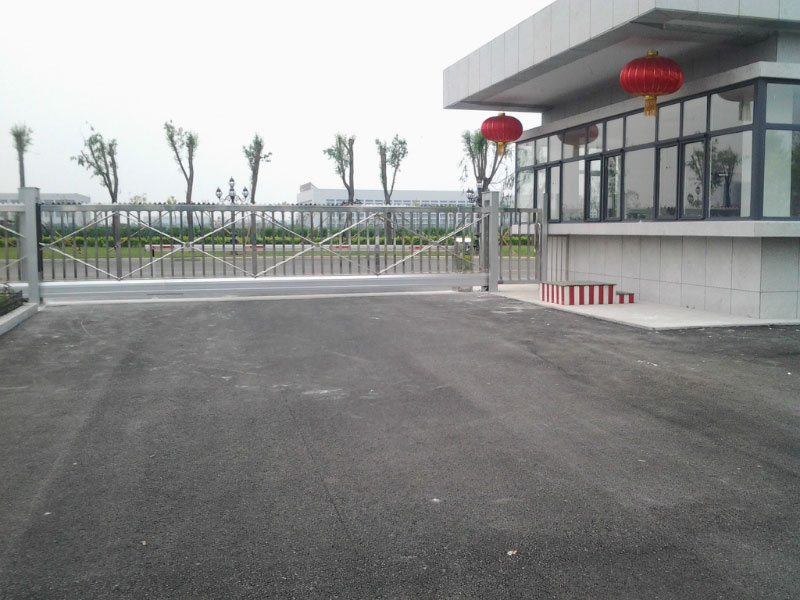 天津市懸浮門工程案例 - 中出網(wǎng)-智能出入口與停車充電門戶