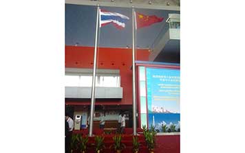 旗桿 - 風(fēng)動(dòng)旗桿