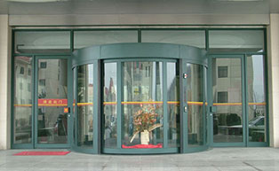 上海華美達(dá)廣場(chǎng)大酒店旋轉(zhuǎn)門工程案例