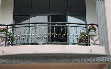 陽臺(tái)欄桿