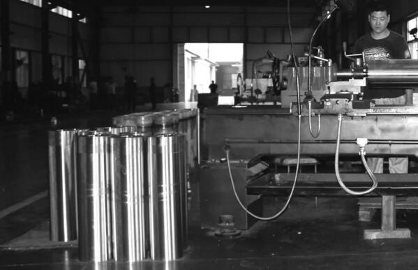 【卓奧世鵬】防撞升降柱研發(fā)的大國(guó)工匠之心